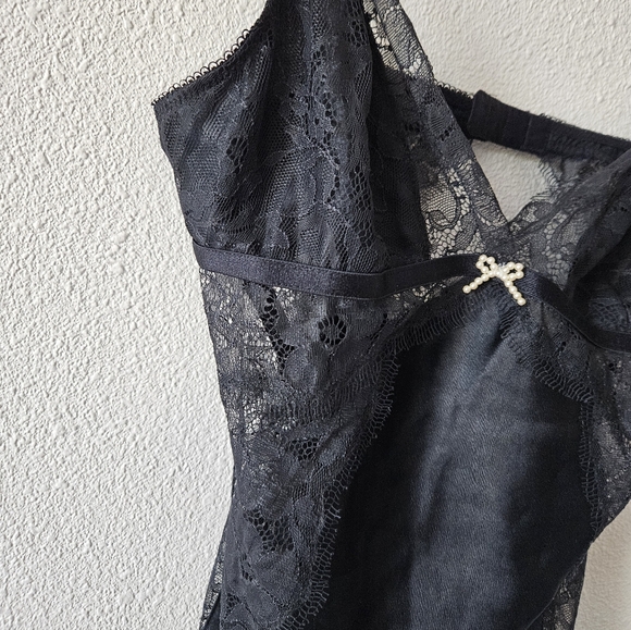 Victoria's Secret Lingerie - Picture 7 of 13